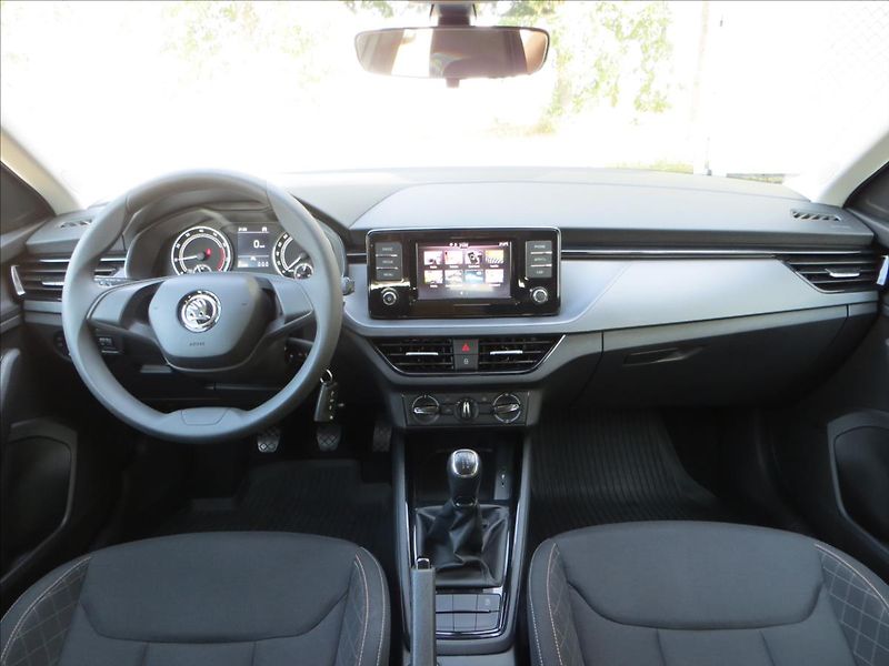 Škoda Scala 1,0 TSI 70kW Ambition ČR - fotka 21 z 21