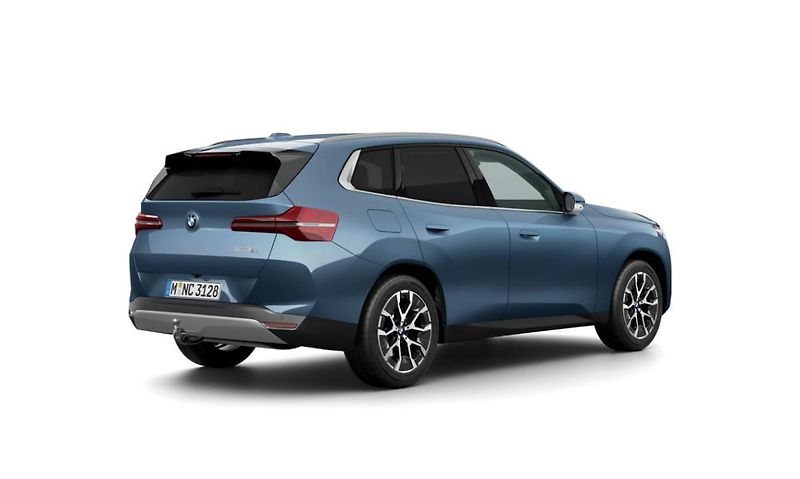 BMW X3 20 xDrive - fotka 2 z 4
