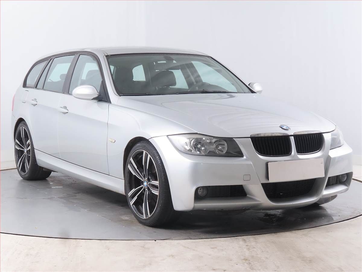 BMW Řada 3 318 i, Serv.kniha