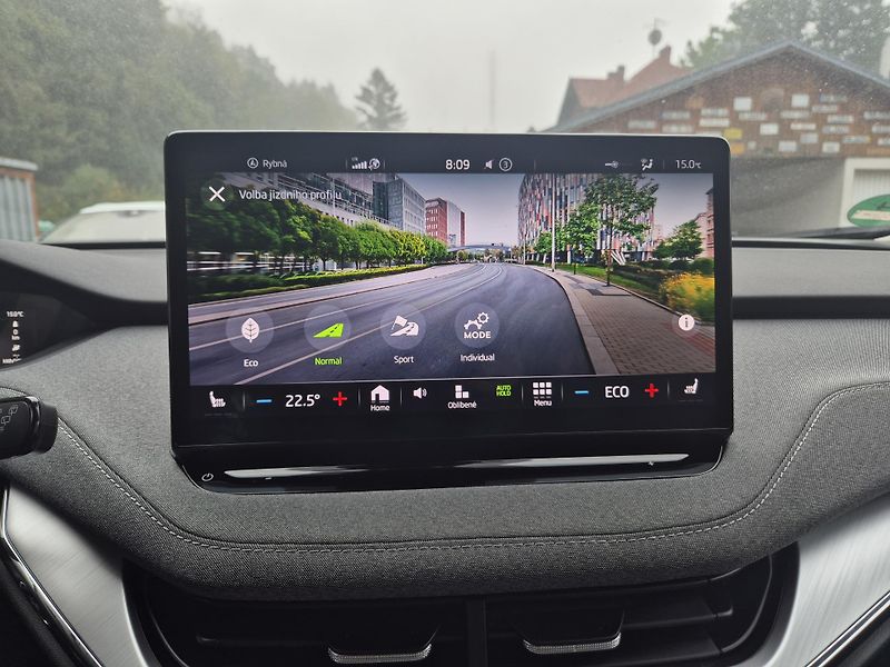 Škoda Enyaq iV 80 LOFT 150kw TZ SOH 96% - fotka 27 z 45
