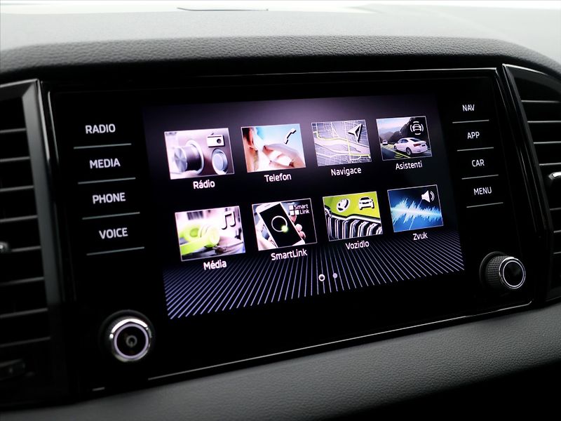 Škoda Karoq 1,5 TSI 110kW DSG Sportline DP - fotka 24 z 34