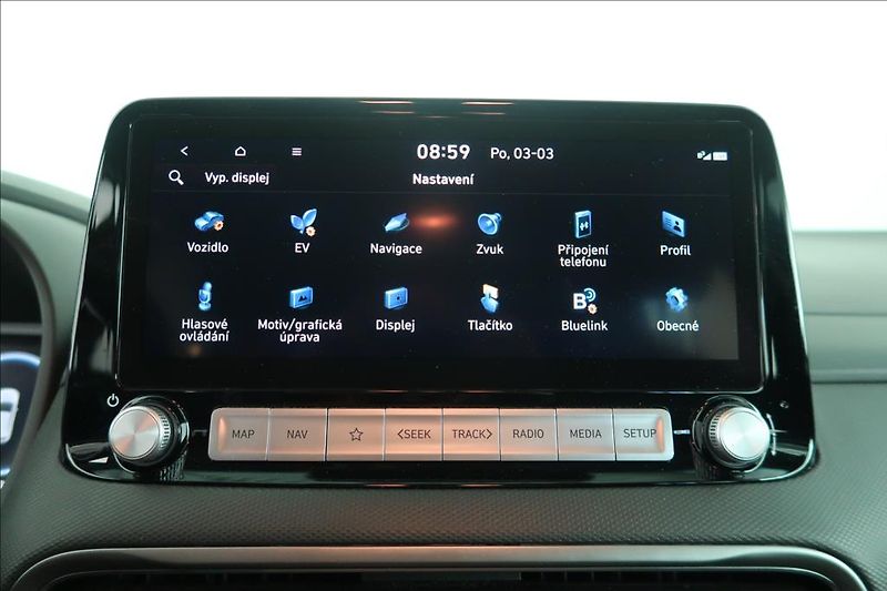 Hyundai Kona 0,0 POWER CZECH EDITION 150KW - fotka 12 z 22