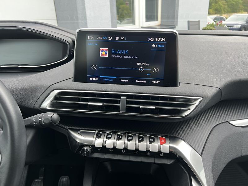 Peugeot 3008 (2022) 1.5 HDI 130 KAMERA ČR NOVÉ - fotka 13 z 18