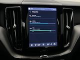 Volvo XC60 B4 AWD DARK PLUS AUT - náhled 33