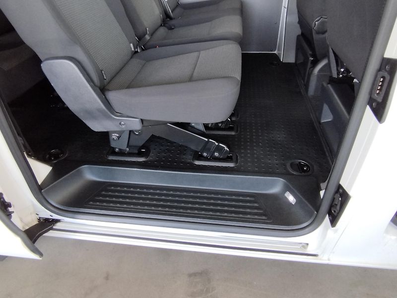 Volkswagen Transporter (2021) 2.0TDi 110kW,TEMP,VYH.SED - fotka 19 z 28