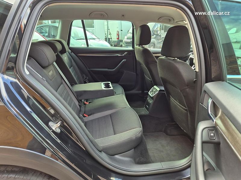 Škoda Octavia (2018) 2.0TDi 110KW FullLed SCOUT 4x4 - fotka 43 z 53
