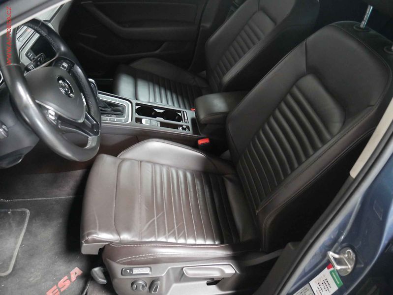 Volkswagen Passat (2016) 2.0TDi 4x4, ČR, Alltrack - fotka 9 z 24