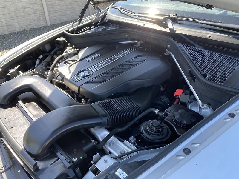 BMW X6 4.0D 4x4 310PS FULL CZ DPH 1A! - fotka 90 z 166