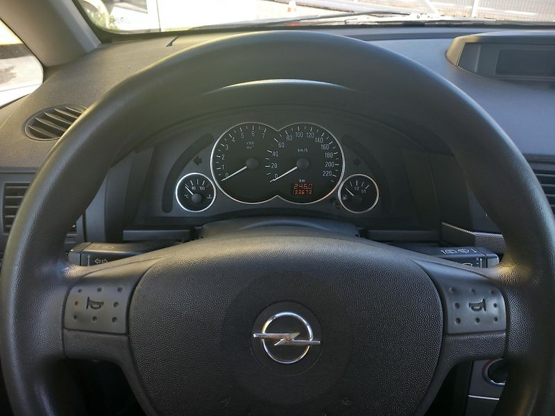 Opel Meriva (2004) 1,6i 64kw NOVÁ STK SERVISKA - fotka 13 z 17