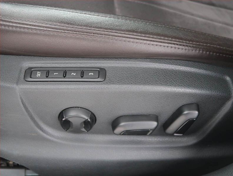 Škoda Octavia (2015) Laurin&Klement 2.0 TDI, 4X4 - fotka 17 z 22