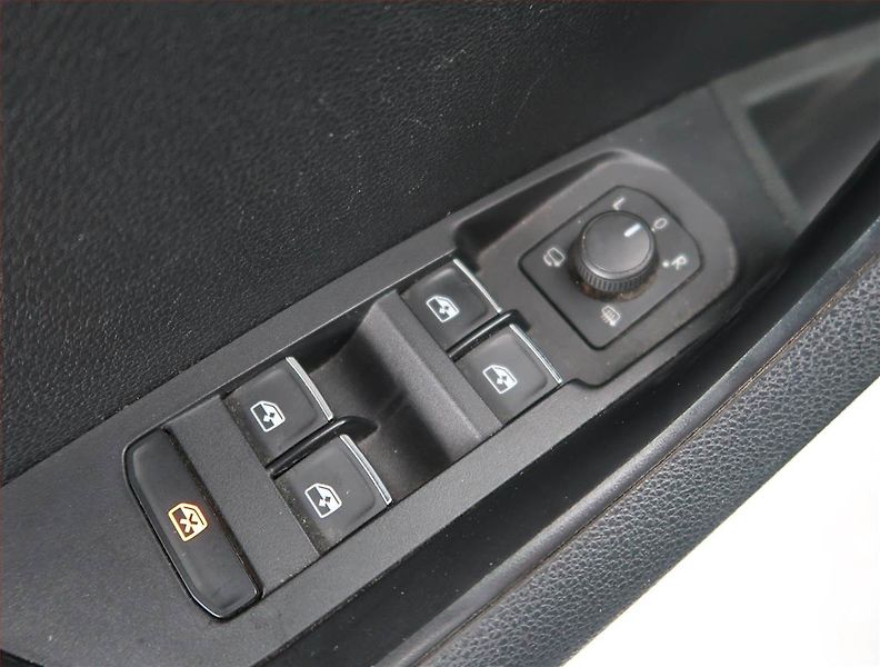 Škoda Kamiq (2019) 1.0 TSI, Serv.kniha, Tempomat - fotka 19 z 21