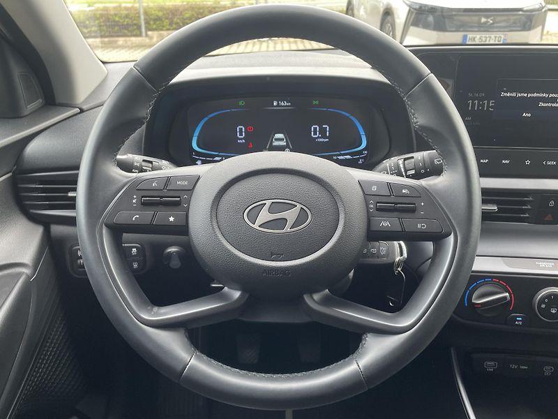 Hyundai i20 WAVE 1.2i 58 kW - fotka 11 z 23