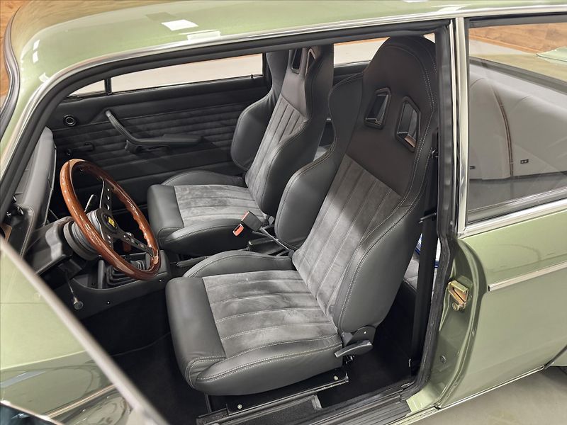BMW Ostatní 2002 WEBER DBILAS - fotka 19 z 37