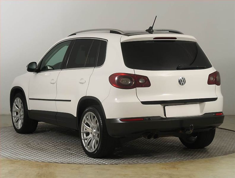 Volkswagen Tiguan (2010) 2.0 TDI, 4X4, Tempomat - fotka 4 z 23