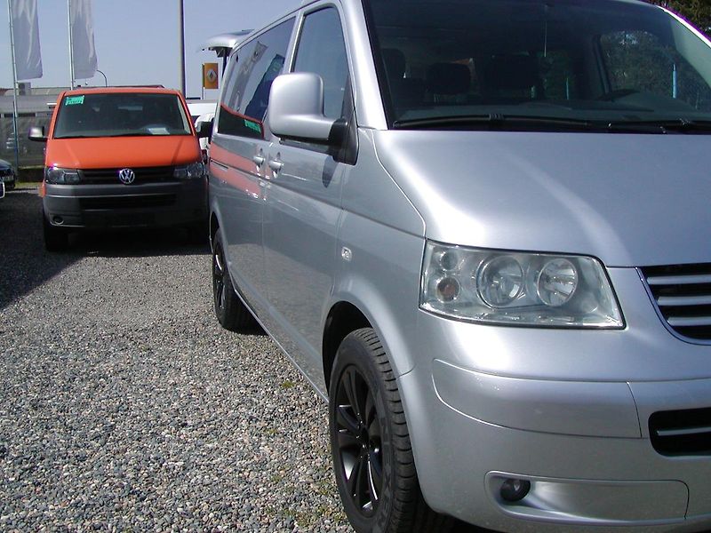 Volkswagen Multivan 2.5TDi, 96kW, KLIMA PAKET!! - fotka 46 z 51