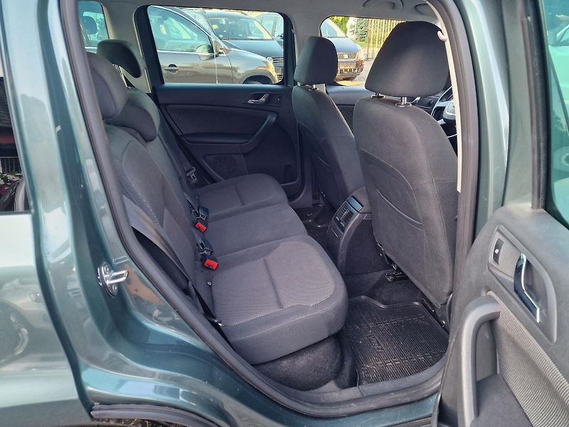Škoda Yeti 2,0TDI 103KW NAVIGACE TAŽNÉ  - fotka 10 z 19