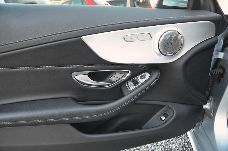 Mercedes-Benz Třídy C (2016) C 250d 4Matic AMG ČR Burmester - fotka 20 z 41