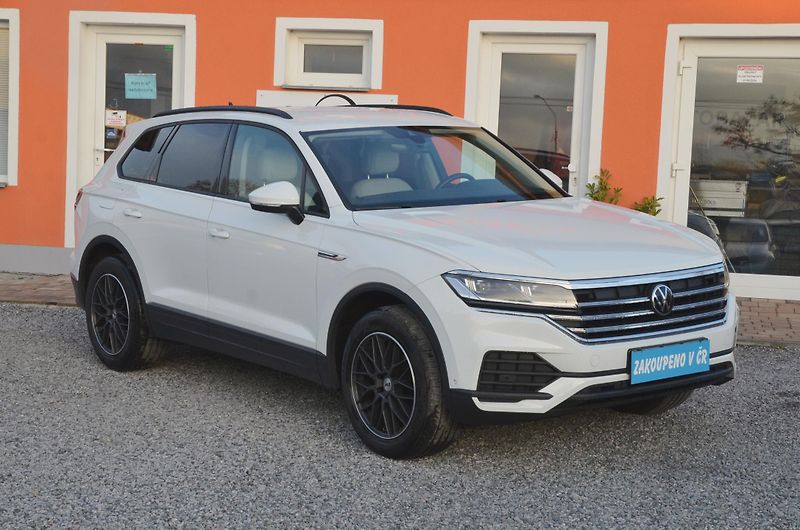 Volkswagen Touareg (2020) 3.0 TDi 200kW 4x4 / ČR / TAŽNÉ - fotka 1 z 44