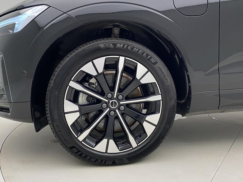 Volvo XC60 T8 AWD RECHARGE DARK ULTRA CZ - fotka 39 z 67