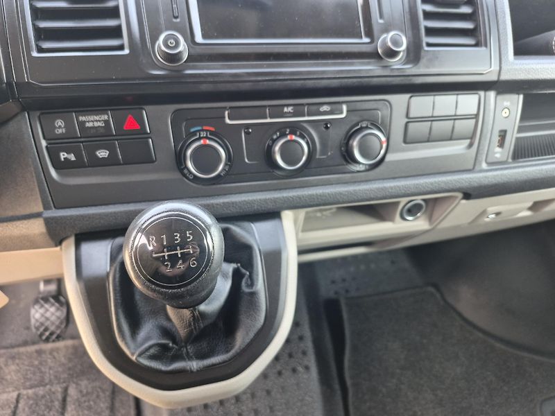 Volkswagen Transporter (2018) T6 110Kw Comfort  - fotka 21 z 33