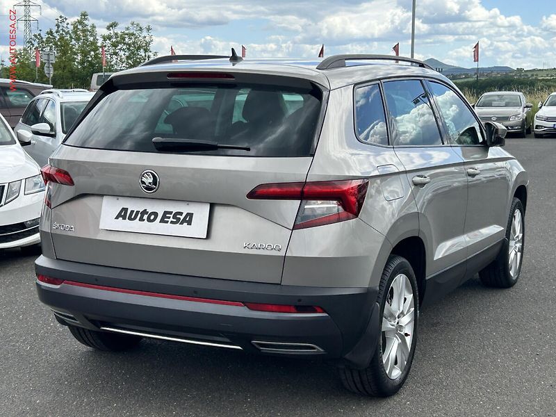 Škoda Karoq (2018) 1.5 TSI, LED, navi - fotka 4 z 19