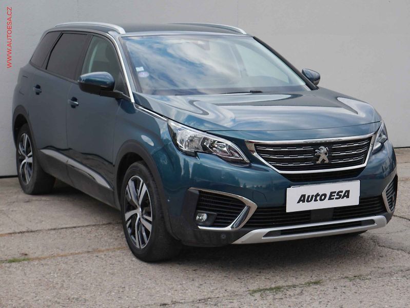 Peugeot 5008 (2018) 1.2PT, Allure, AT - fotografie inzerátu