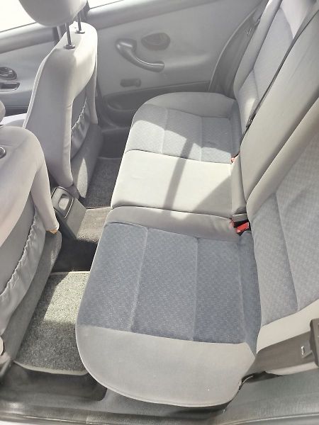 Peugeot 406 SW 2.0HDi 110 MAN6 - fotka 12 z 16
