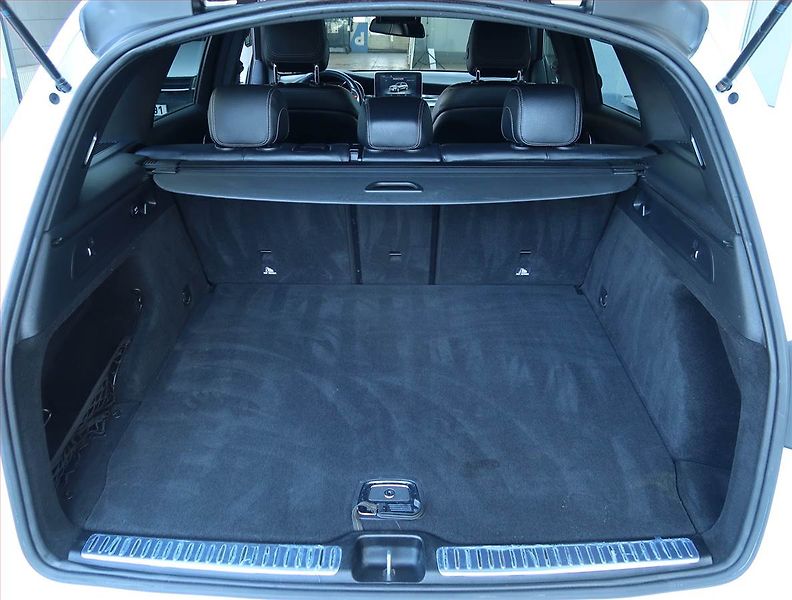 Mercedes-Benz GLC (2018) AMG line 250 d 4MATIC - fotka 14 z 24