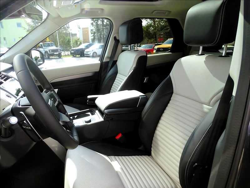 Land Rover Discovery 3,0 D350 GEMINI AWD - fotka 10 z 32