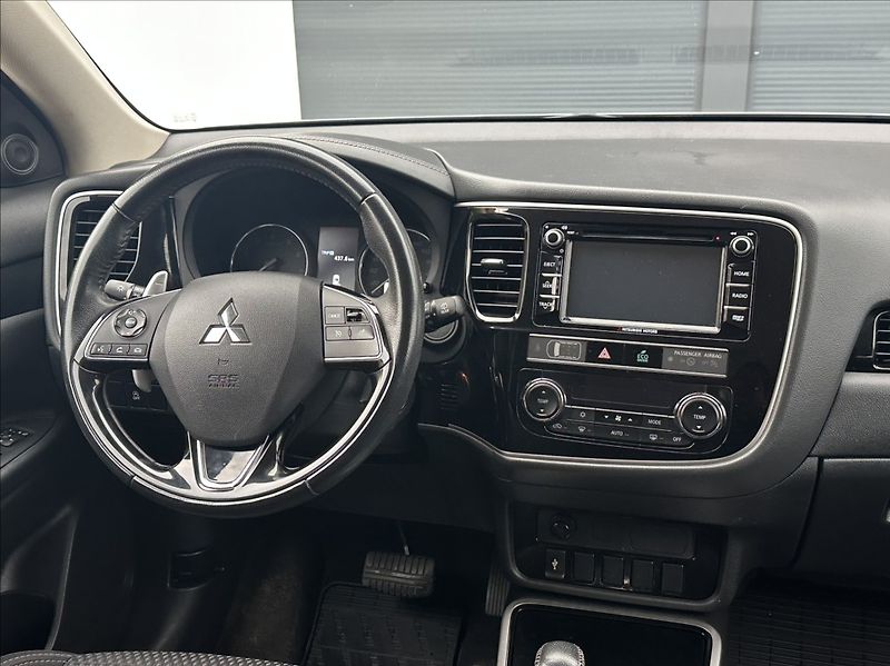 Mitsubishi Outlander 2,0 150PS  Active A/T - fotka 23 z 52
