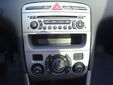 Peugeot 308 (2013) 1.6i,88kW,NovéČR,klima - náhled 12