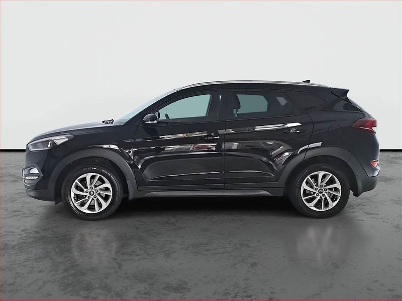 Hyundai Tucson (2017) Comfort 1.7 CRDi, Serv.kniha - fotka 3 z 19