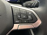 Volkswagen Golf 1.0 TSI Life - náhled 16