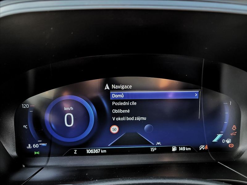Ford Kuga 2,0 D,ST-line,led,kůže - fotka 23 z 50