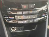 Peugeot 2008 (2017) 1.2 PT, Crossway, panor - náhled 14