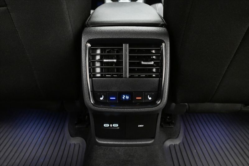 Škoda Octavia 2,0 TDI 110 kW DSG Clever Záru - fotka 21 z 30