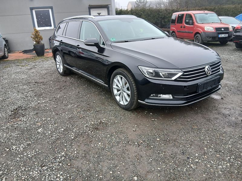 Volkswagen Passat 2.0 TDI, Highline, DSG - fotka 2 z 48