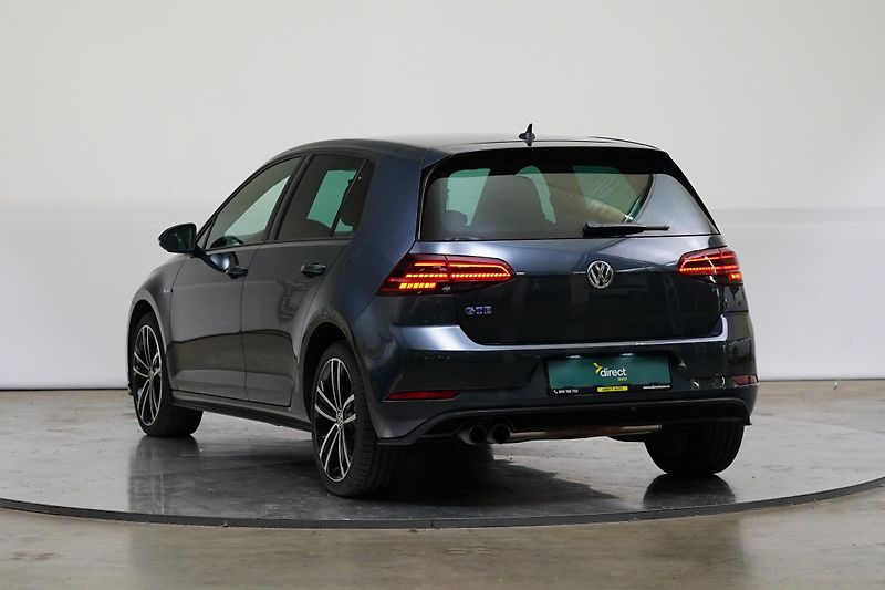 Volkswagen Golf - fotka 7 z 24
