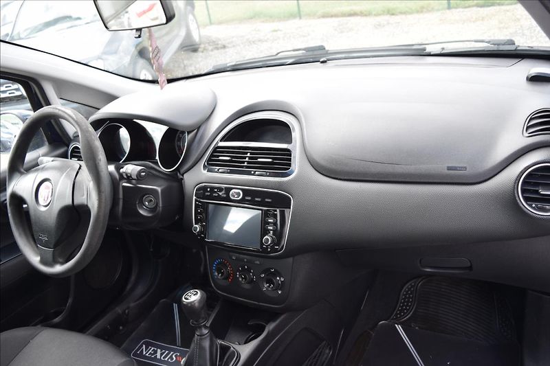 Fiat Grande Punto 1,2 i 51KW PO ROZVODECH KLIMA - fotka 19 z 42