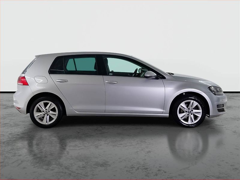 Volkswagen Golf (2016) Comfortline 1.2 TSI, Kůže - fotka 6 z 17