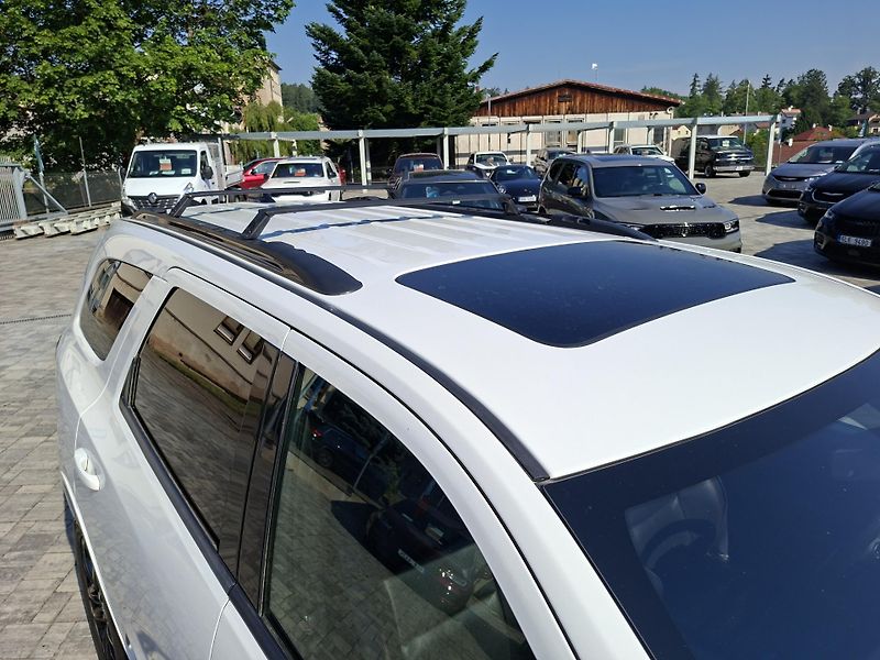 Dodge Durango (2023) 5,7L V8 4x4, Max výbava, tažné - fotka 9 z 35