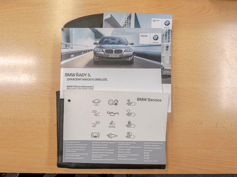 BMW Řada 5 (2012) 3.0D – NOVÉ V ČR - fotka 53 z 55