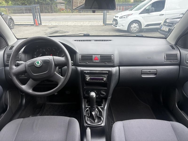 Škoda Octavia (2009) 1.6 75 kW, bezin + lpg - fotka 8 z 13