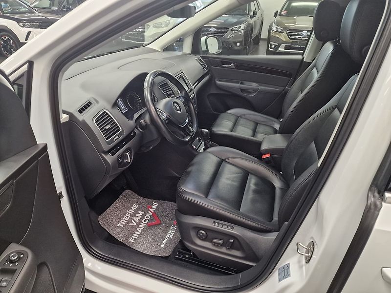 Volkswagen Sharan (2020) 130kW 4M GT DSG 2020 | Záruka - fotka 17 z 73