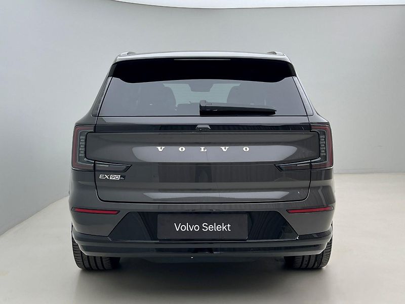 Volvo EX90 AWD TWIN MOTOR RECHARGE 7 MÍST - fotka 11 z 53