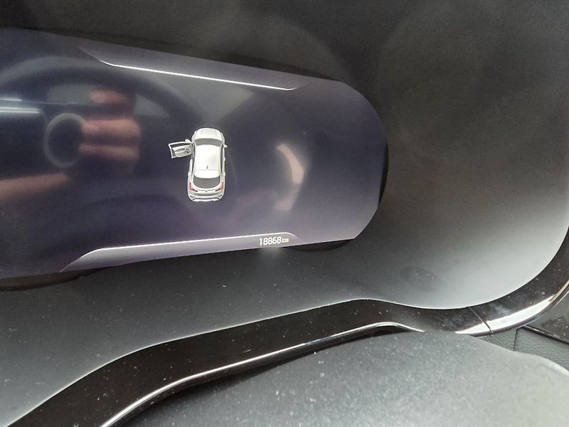 Kia XCeed (2020) 1.6-PLUG-IN HYBRID-1.MAJITEL - fotka 14 z 19
