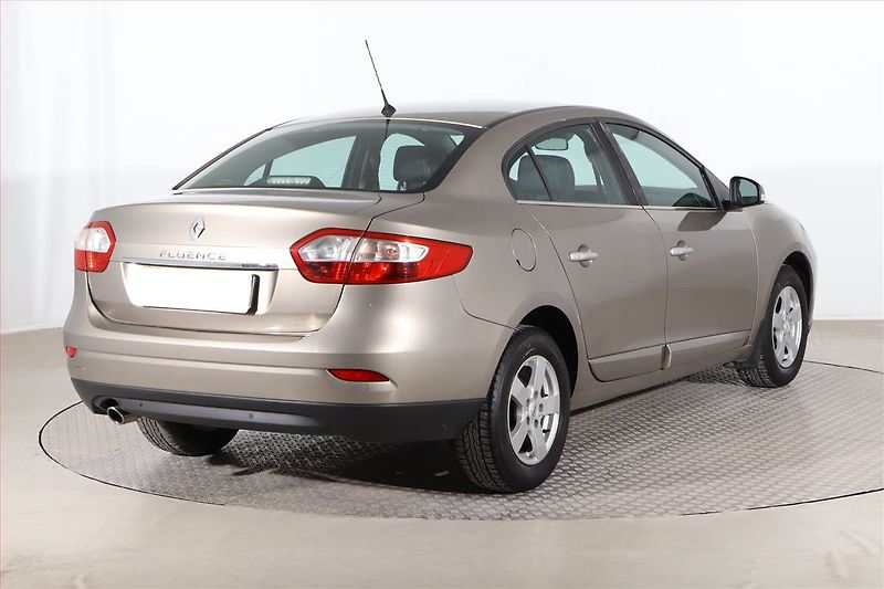 Renault Fluence (2010) 1.6 16V, Tempomat - fotka 5 z 19