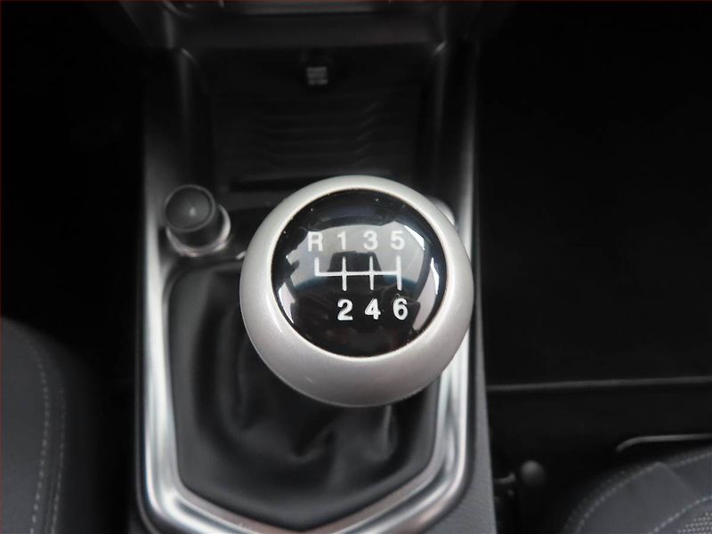 SsangYong Tivoli (2022) 1.5 T-GDI, ČR,1.maj - fotka 13 z 15