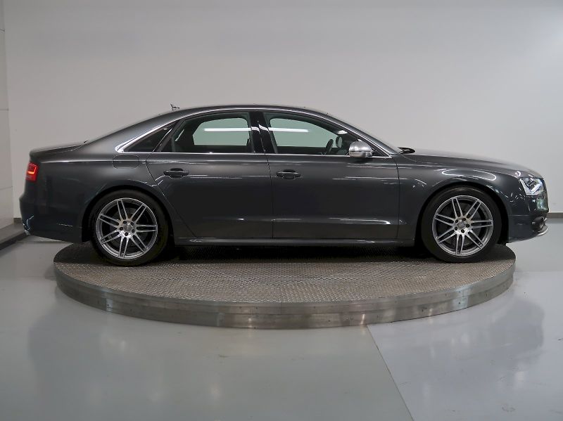Audi S8 (2013) 4.0TFSI 382KW QUATTRO EXCLUSIV - fotka 51 z 52