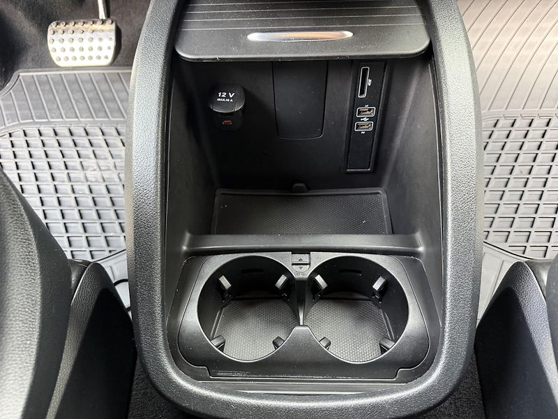 Mercedes-Benz Třídy V 4MATIC AMG BURM.CZ 7míst závěs - fotka 23 z 37